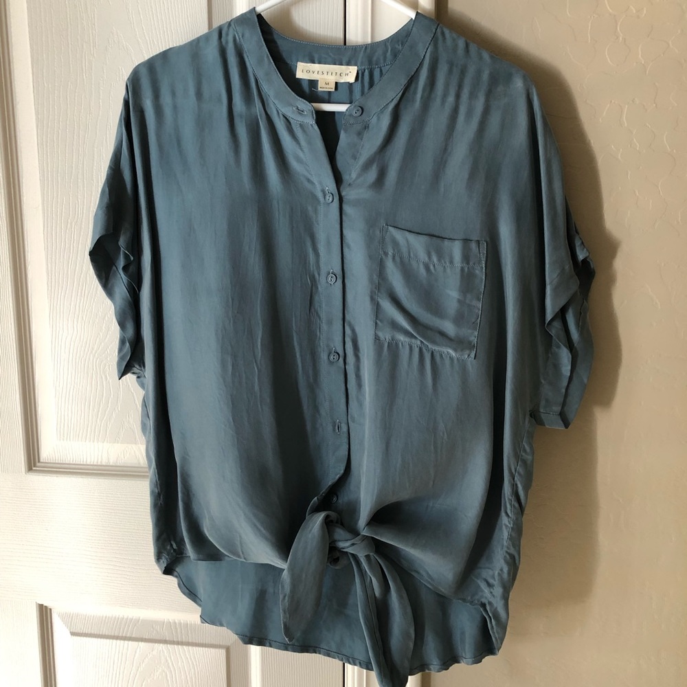 Button down Tie front top